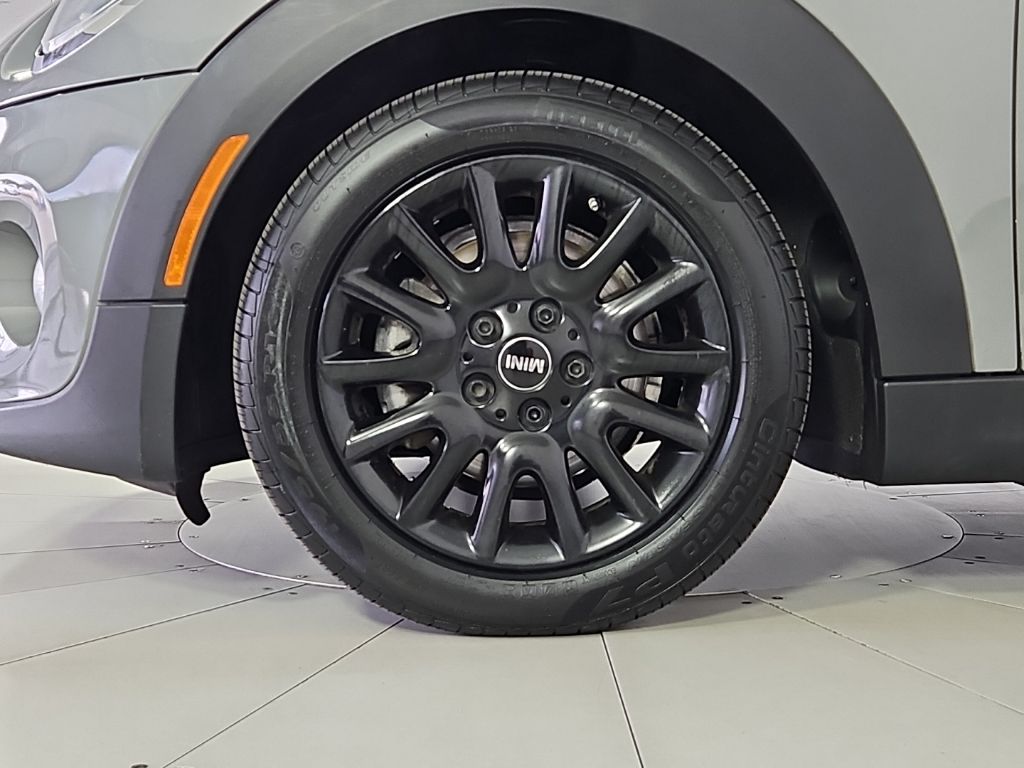 Thumbnail: 2017 MINI Cooper - 5