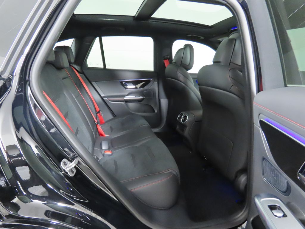 Thumbnail: 2025 Mercedes-Benz GLC - 22