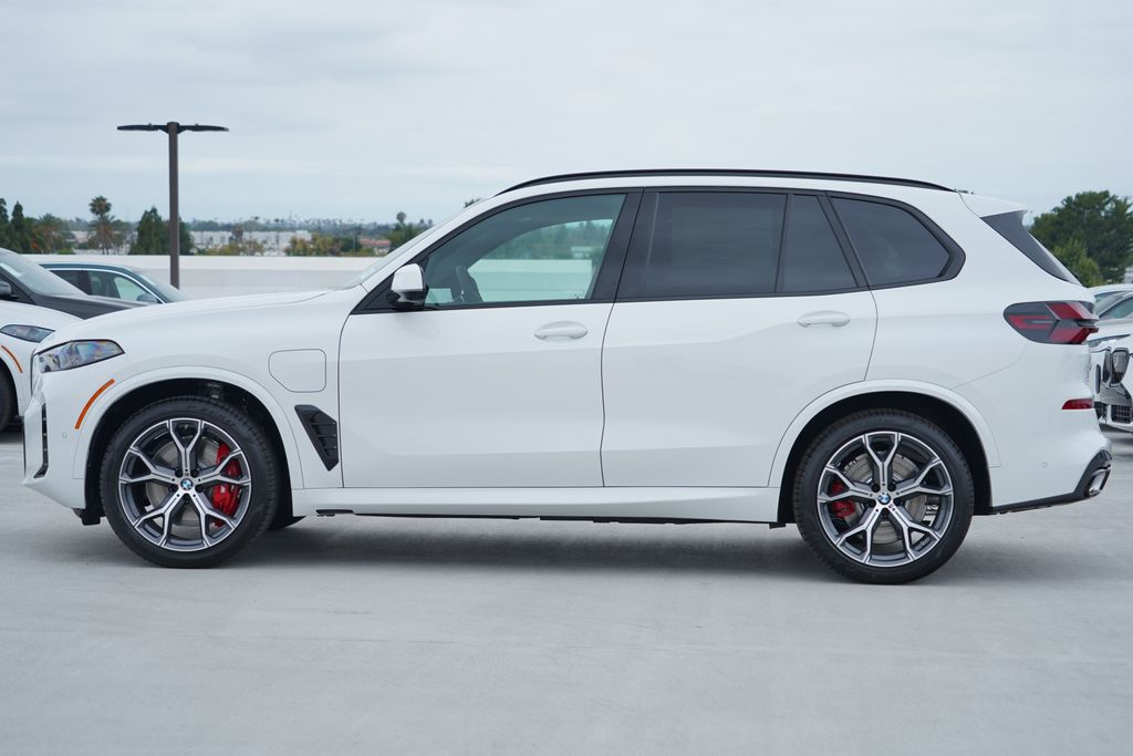 Thumbnail: 2026 BMW X5 - 4