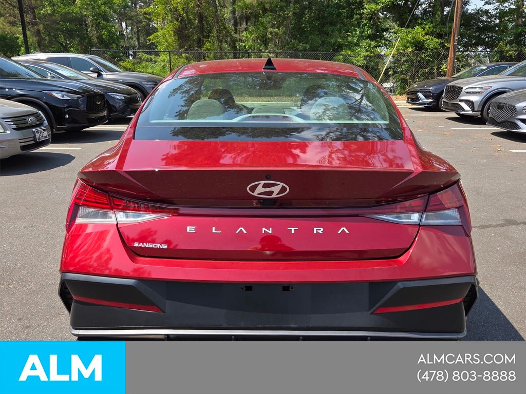 Used 2024 Red Hyundai SEL image 5