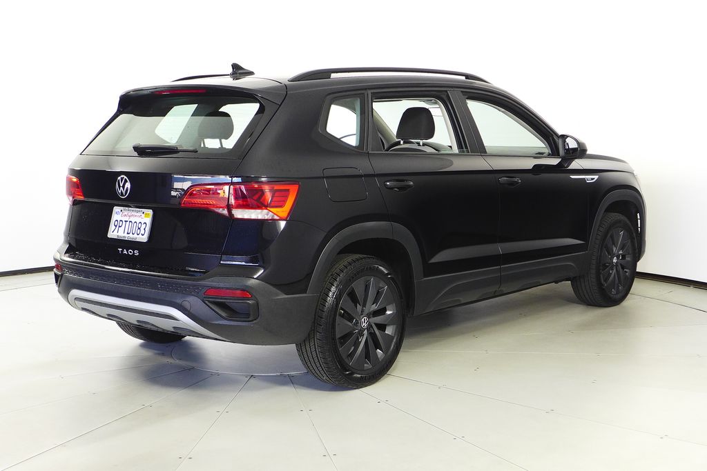 Thumbnail: 2024 Volkswagen Taos - 7