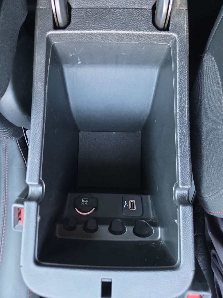 used 2018 Jeep Cherokee car, priced at $10,000