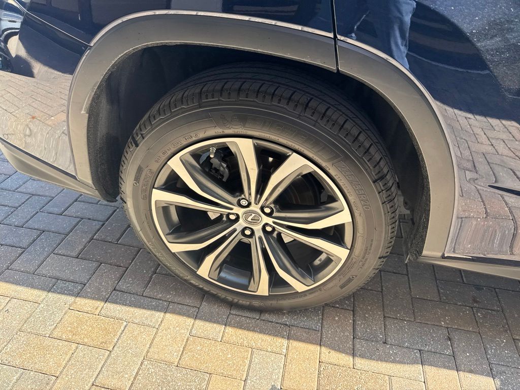 Used 2020 Blue Lexus 350 image 17