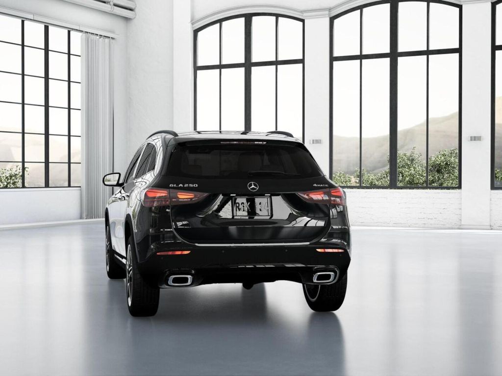 Thumbnail: 2026 Mercedes-Benz GLA - 26