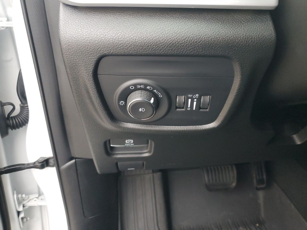 Used Car 2024 Jeep Grand Cherokee  Limited For Sale Under $35,000 In Austin, Texas