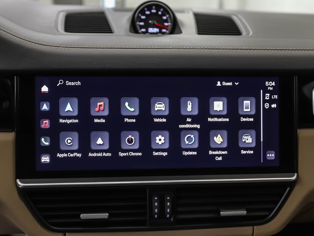 Thumbnail: 2022 Porsche Cayenne - 15