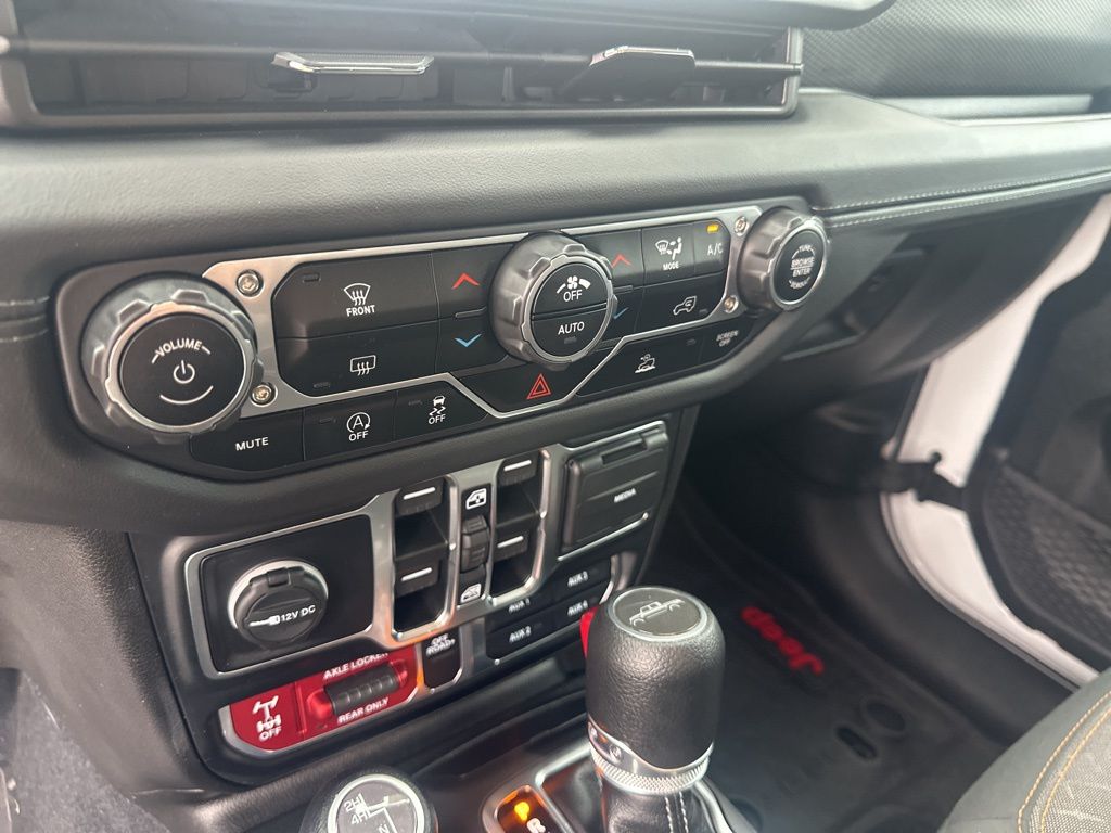 Used Car 2024 Jeep Gladiator  Mojave For Sale Under $50,000 In Austin, Texas