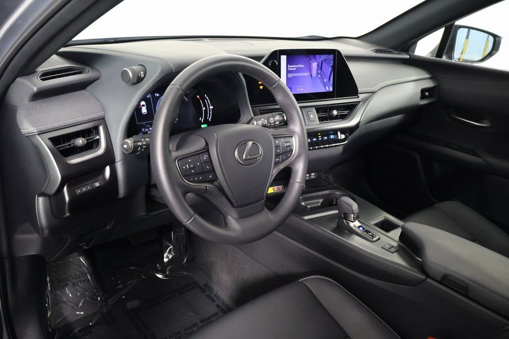 Thumbnail: 2025 Lexus UX - 7