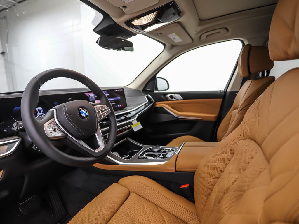 Thumbnail: 2026 BMW X7 - 11