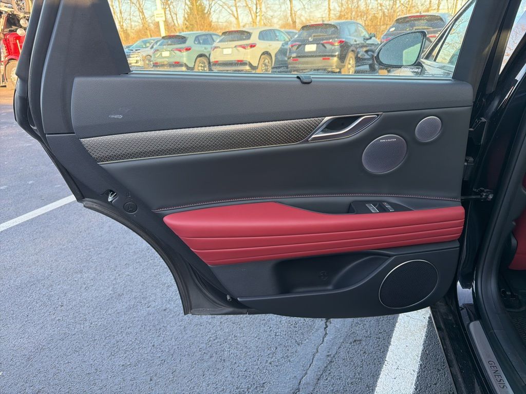 Thumbnail: 2025 Genesis G80 - 21