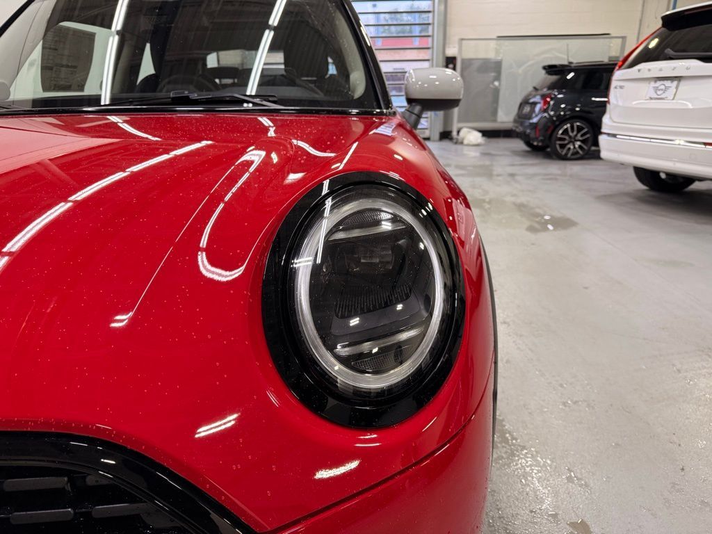 Thumbnail: 2026 MINI Cooper - 9