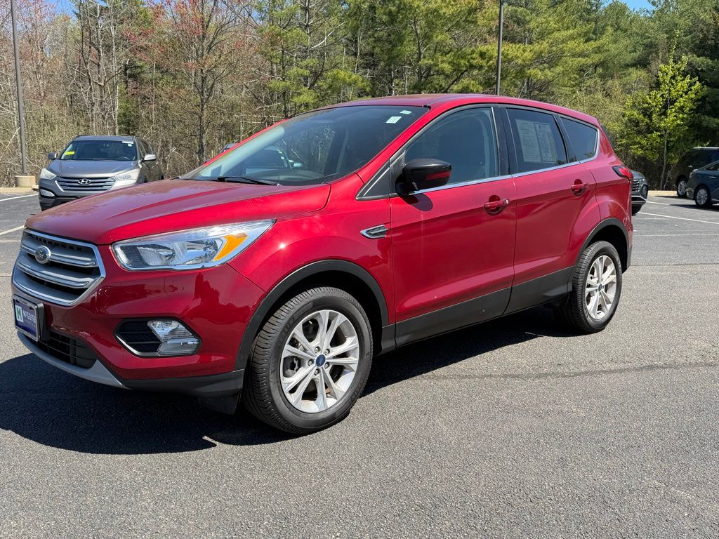 Ruby Red Metallic 2019 Ford Escape SE AWD SUV / Crossover All-Wheel Drive 6-Speed Automatic