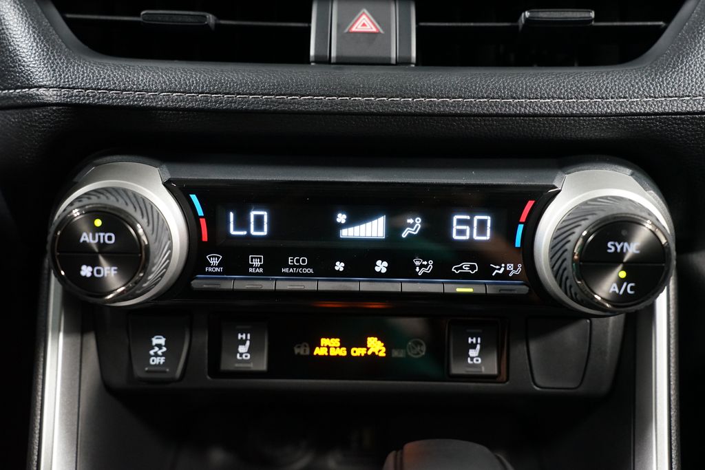 Thumbnail: 2025 Toyota RAV4 - 20