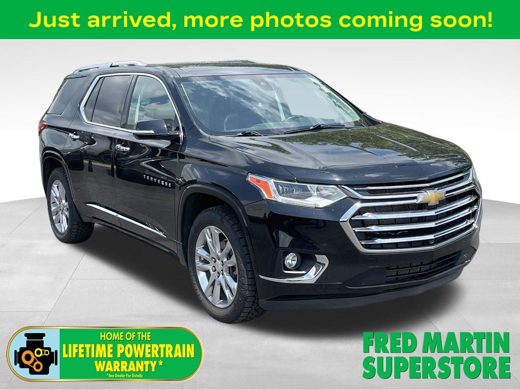 used 2021 Chevrolet Traverse car, priced at $30,000
