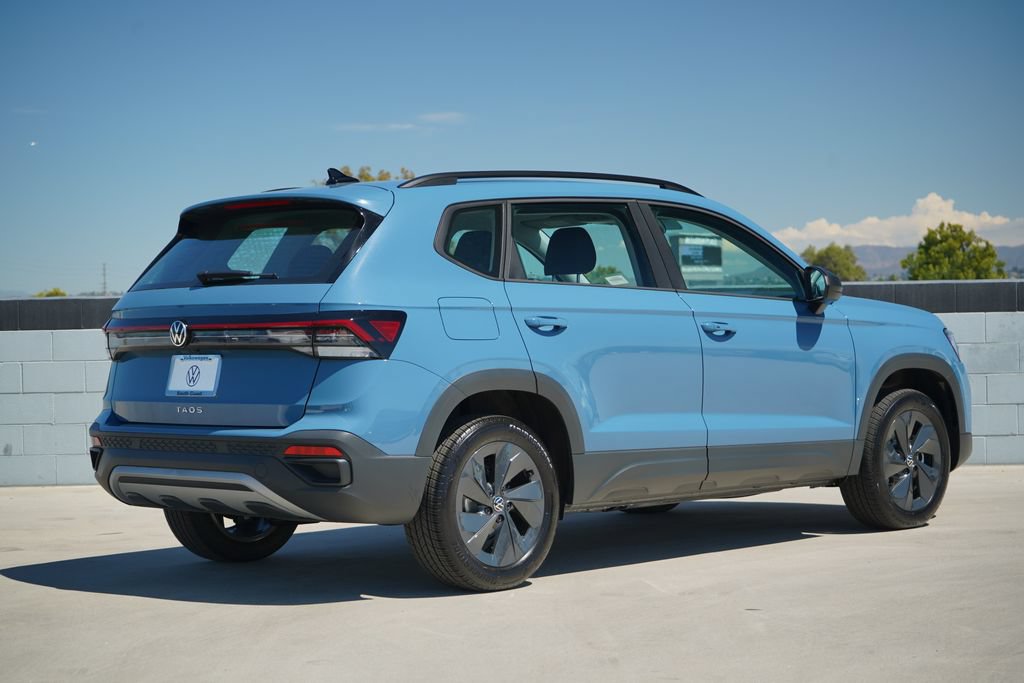 Thumbnail: 2027 Volkswagen Taos - 5