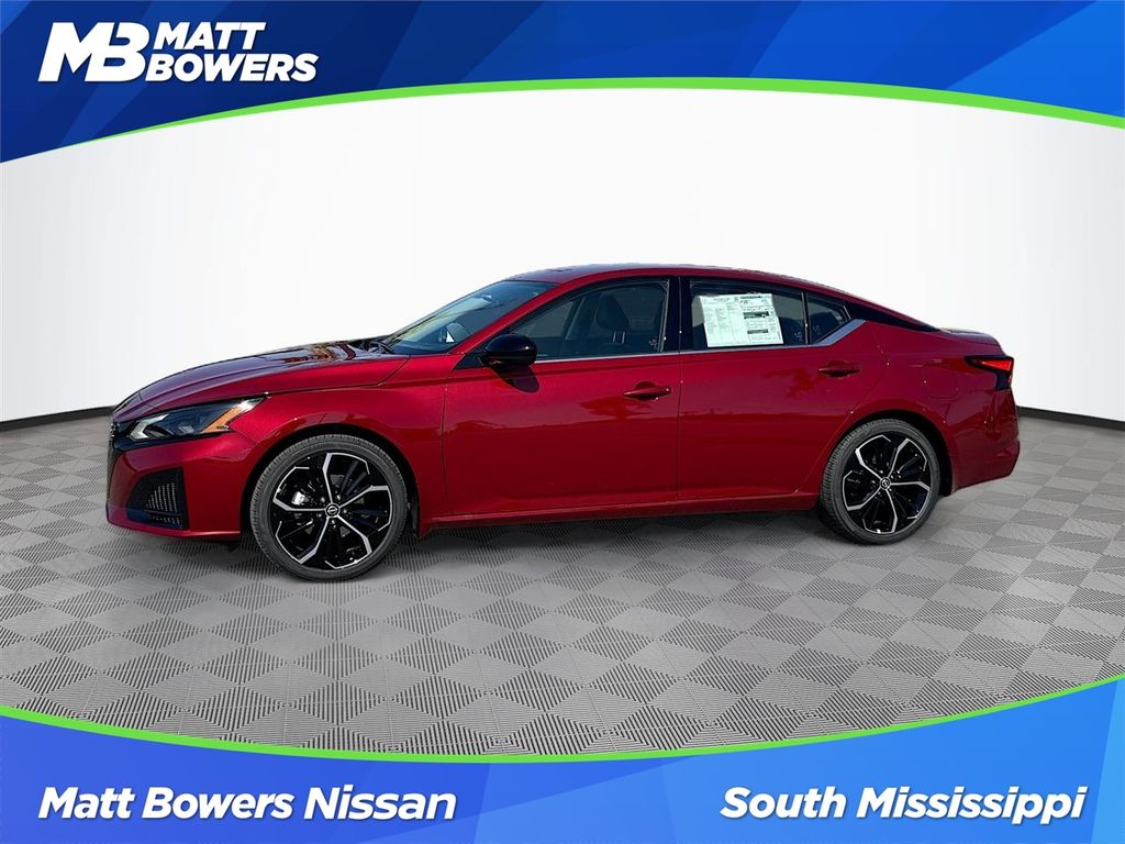 Red (Scarlet Ember Tintcoat) 2026 Nissan Altima 2.5 SR FWD Sedan Front-Wheel Drive Continuously Variable Transmission