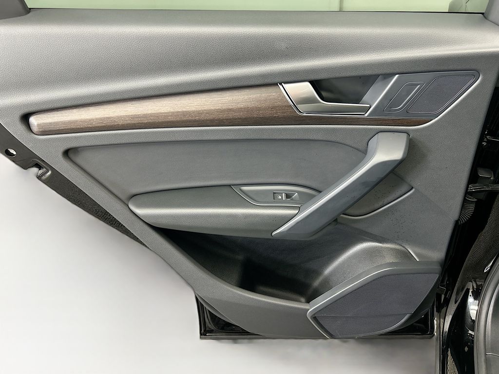 Thumbnail: 2023 Audi Q5 - 24