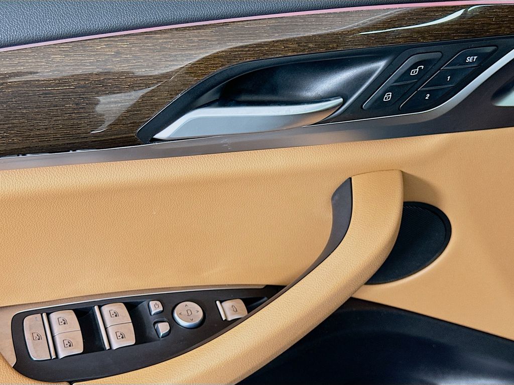 Thumbnail: 2022 BMW X3 - 18