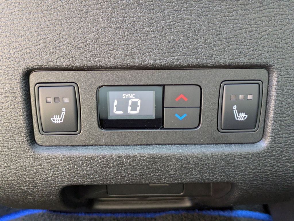 New 2025 Mitsubishi Outlander PHEV SUV