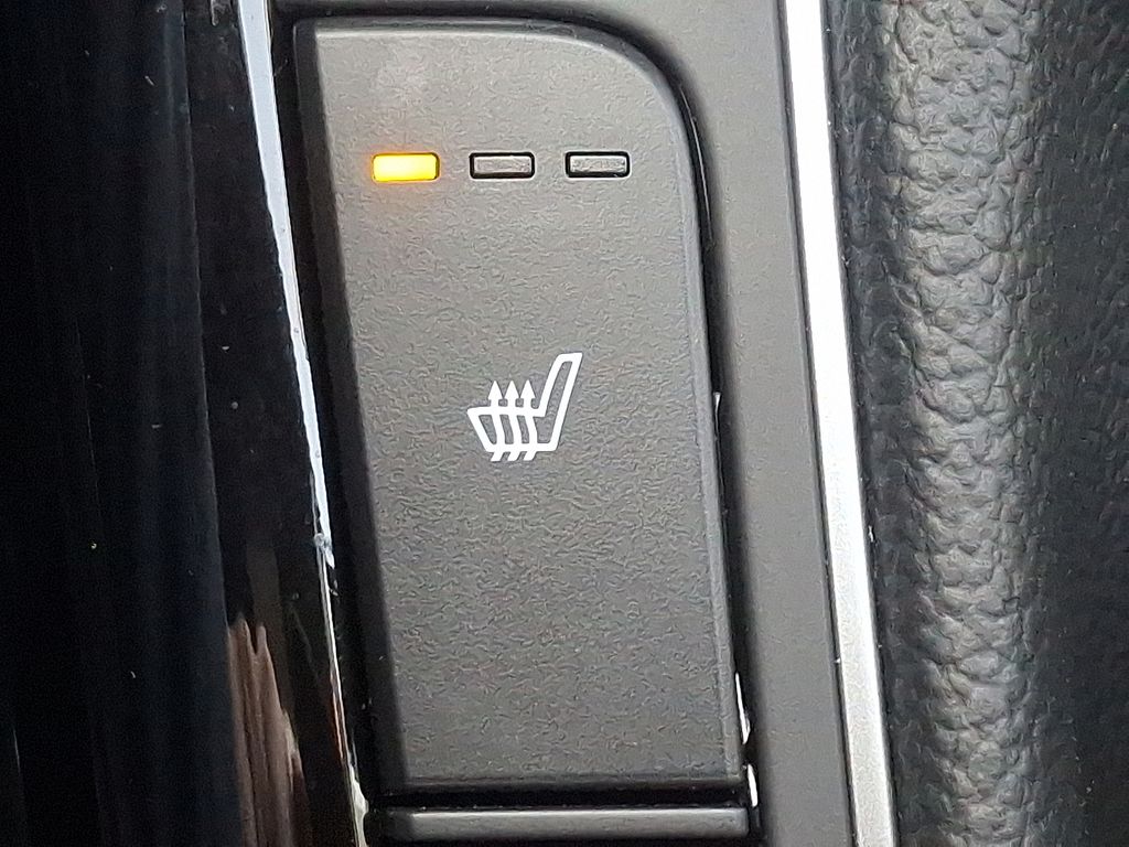 Thumbnail: 2024 Kia Forte - 24