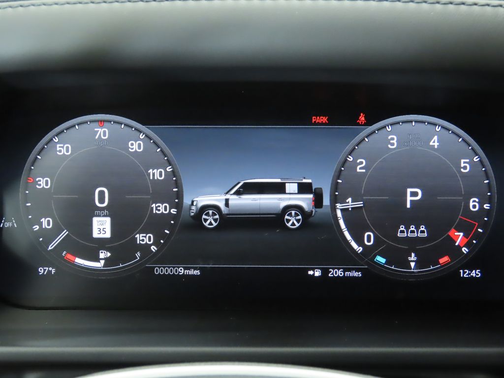 2025 Land Rover Defender 110 31