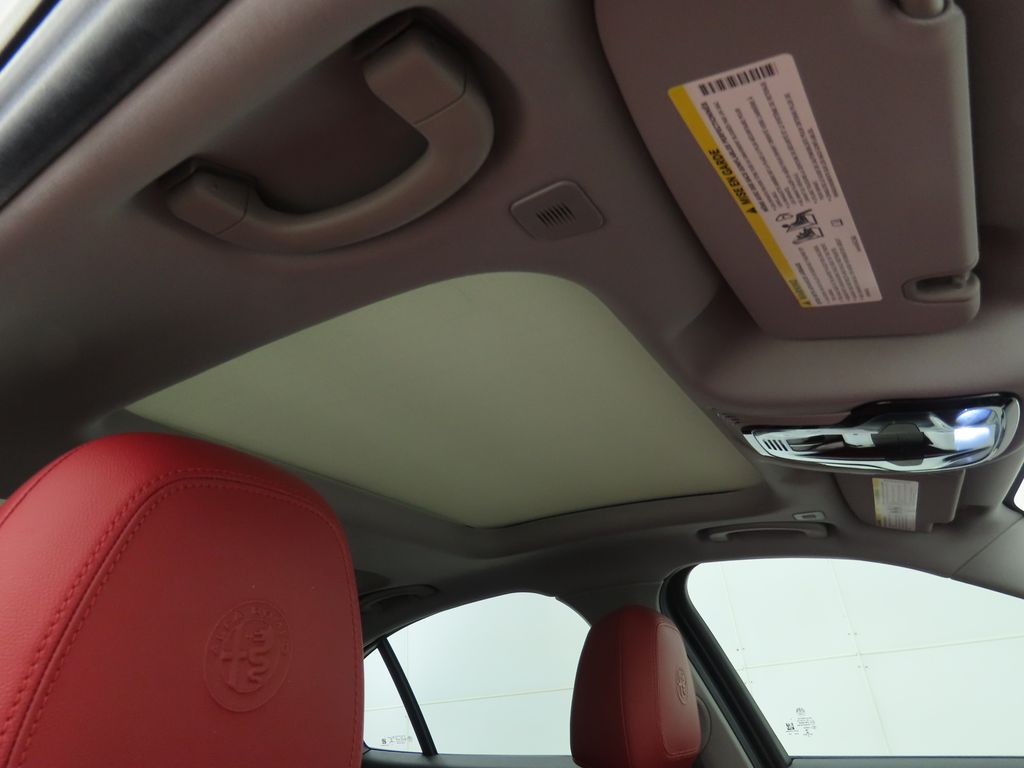 2019 Alfa Romeo Giulia Ti 19