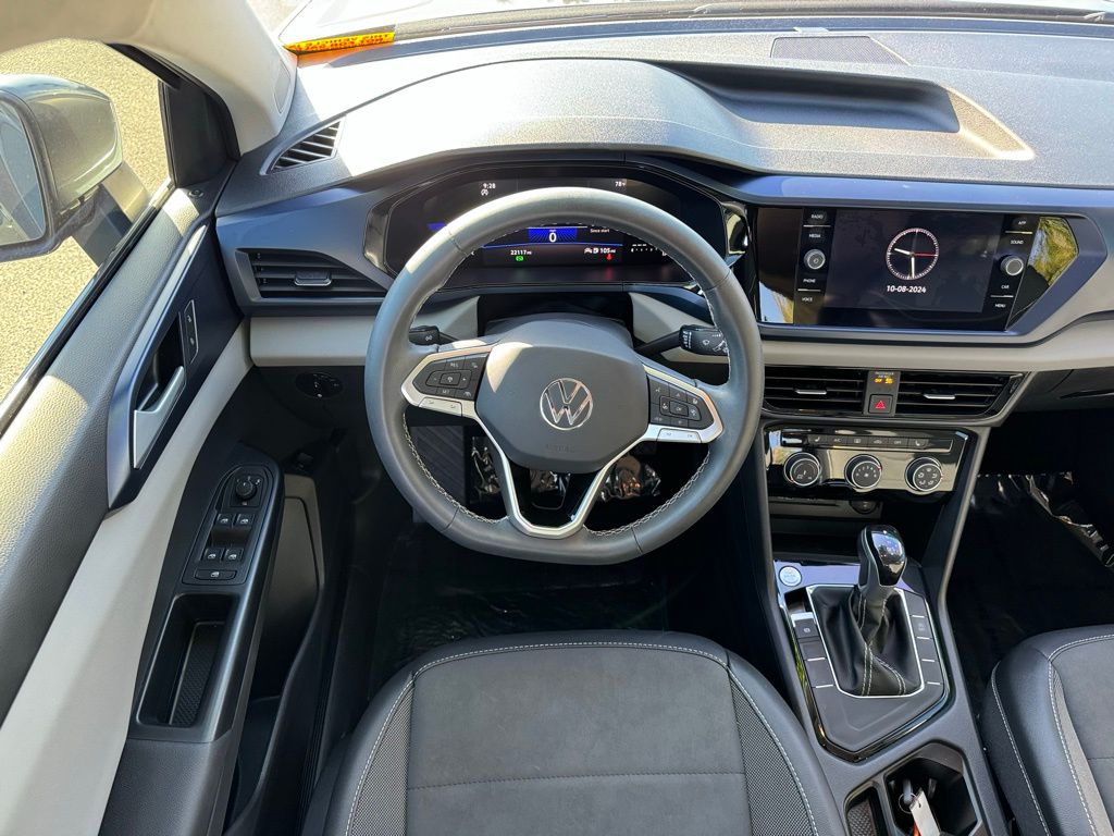 2023 Volkswagen Taos 1.5T SE 17