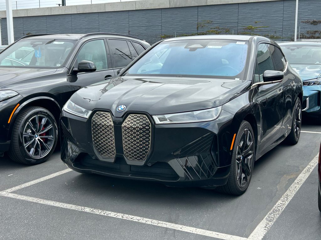 Thumbnail: 2023 BMW iX - 2
