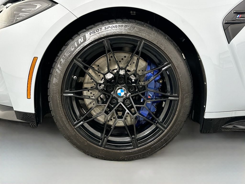 Thumbnail: 2023 BMW M3 - 32