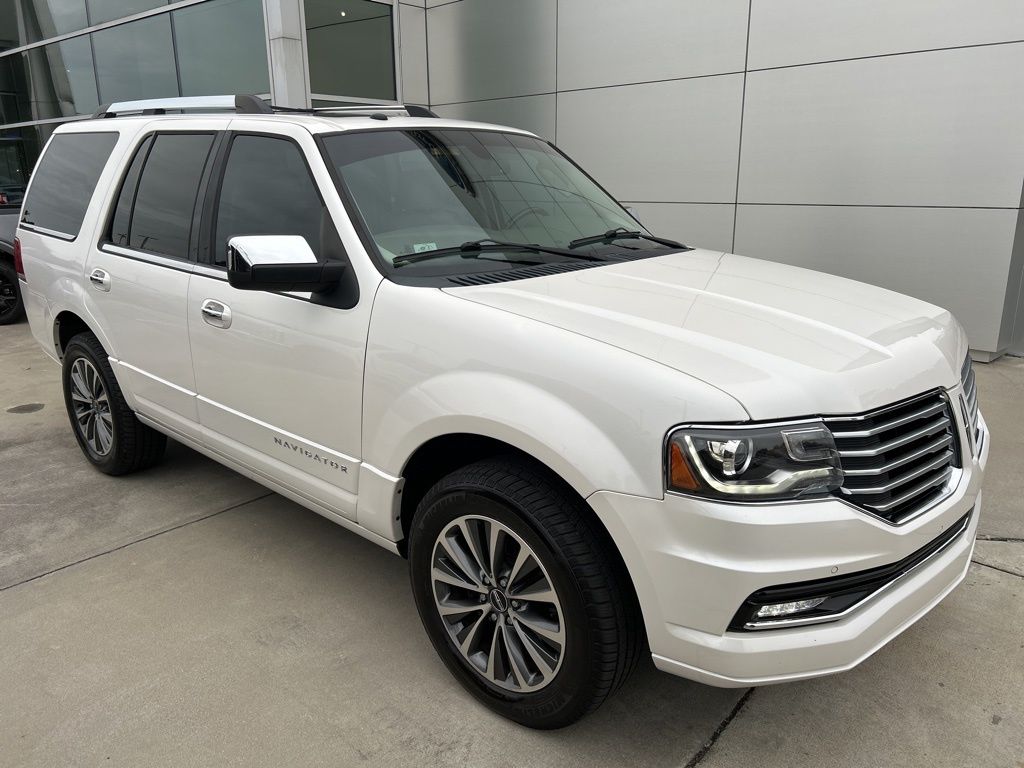 2017 Lincoln Navigator Select