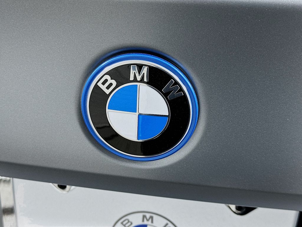 2025 BMW i5 eDrive40 22