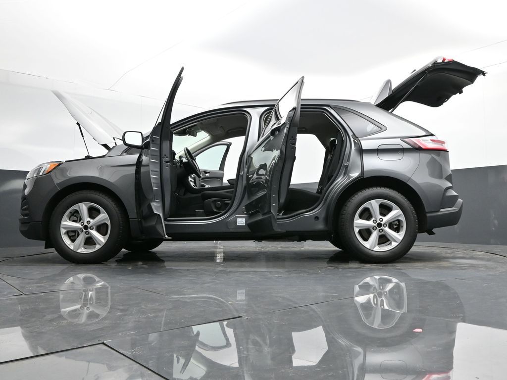 2023 Ford Edge SE