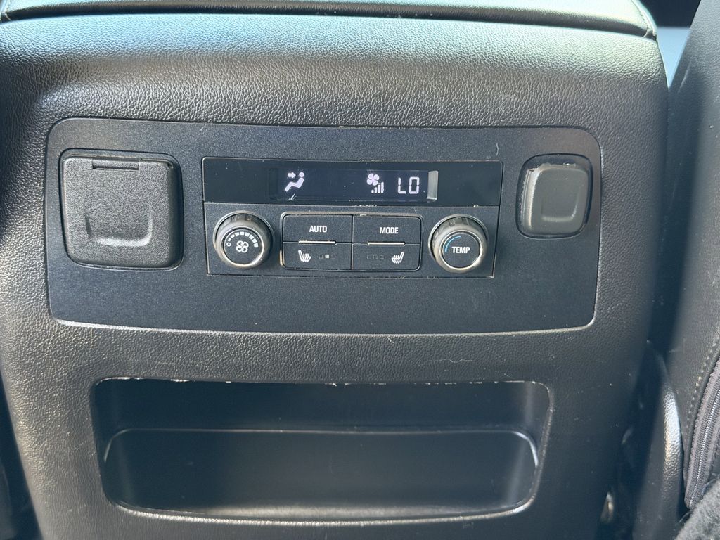 used 2019 GMC Yukon XL car, priced at $17,993