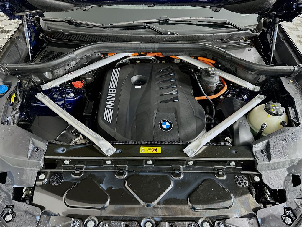 Thumbnail: 2025 BMW X5 - 31