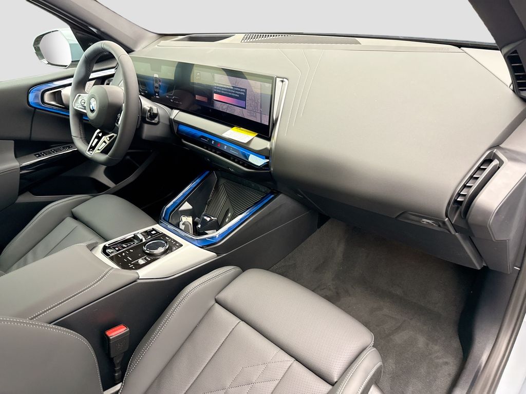 Thumbnail: 2026 BMW X3 - 16