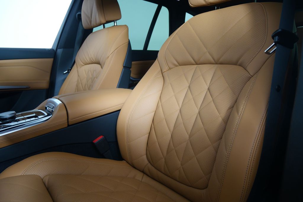 2026 BMW X5 xDrive40i 11