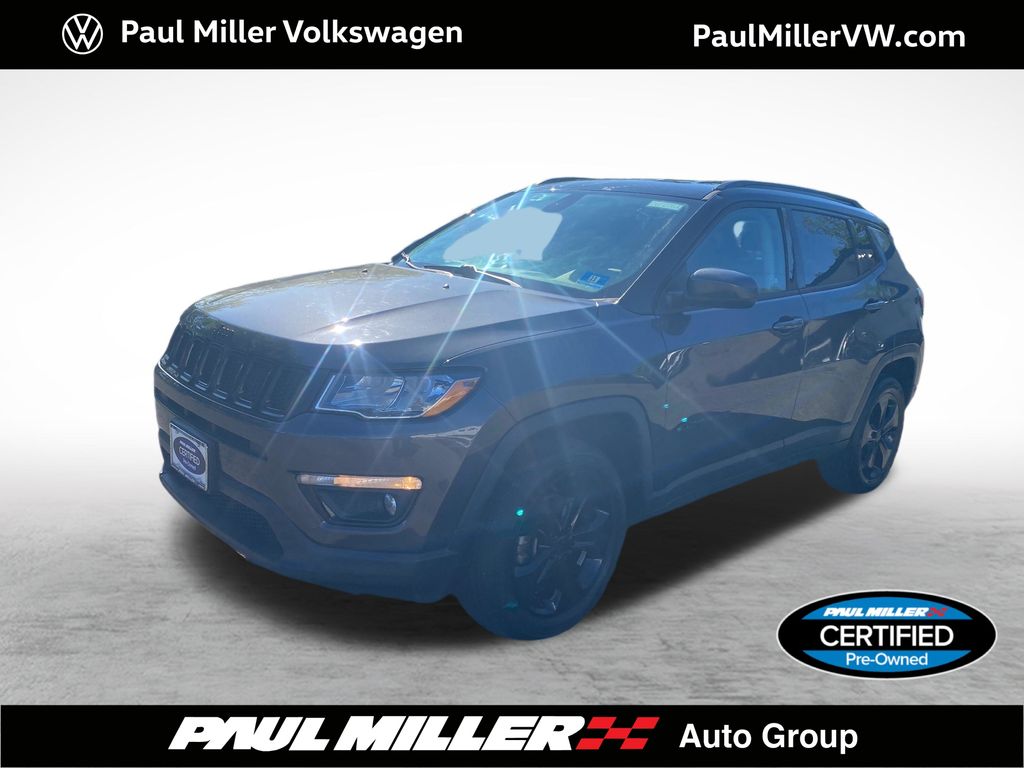 Gray (Granite Crystal Metallic Clearcoat) 2018 Jeep Compass SUV / Crossover Four-Wheel Drive 9-Speed Automatic