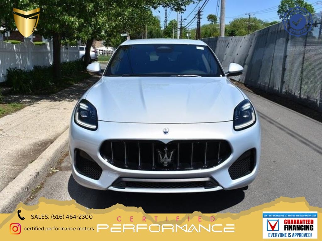 Bianco Astro Metallic 2024 Maserati Grecale GT AWD SUV / Crossover All-Wheel Drive 8-Speed Automatic
