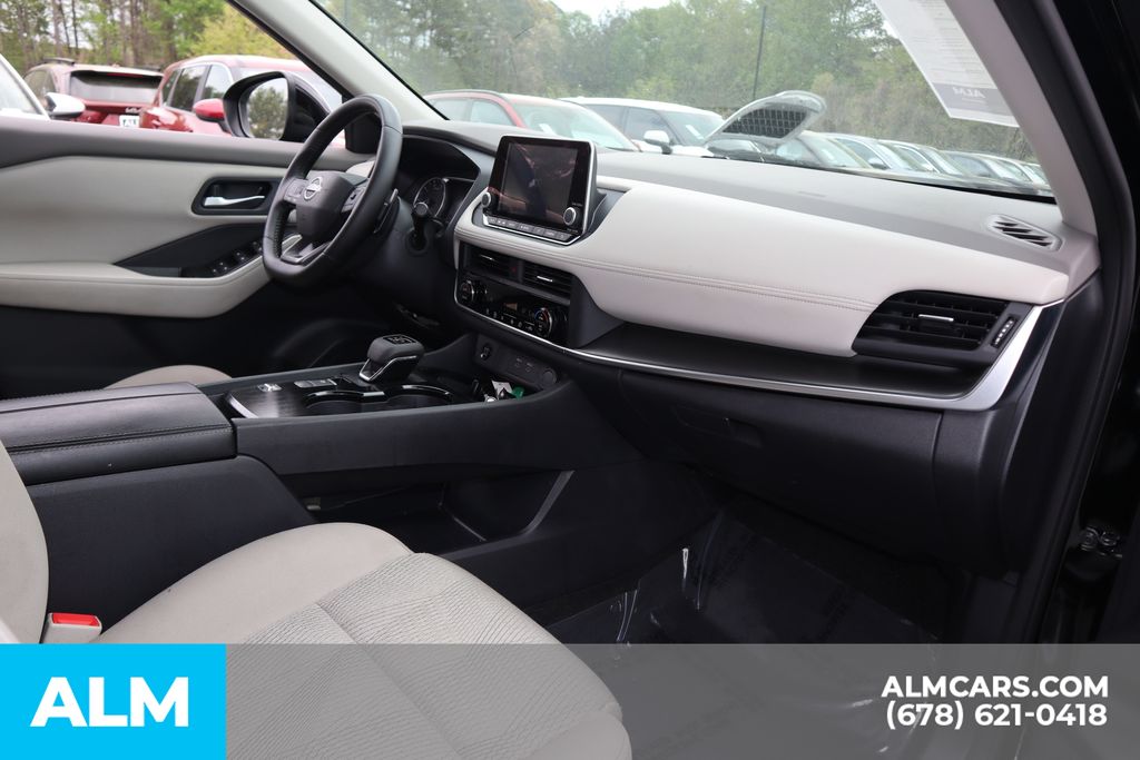Used 2025 Black Nissan SV image 28