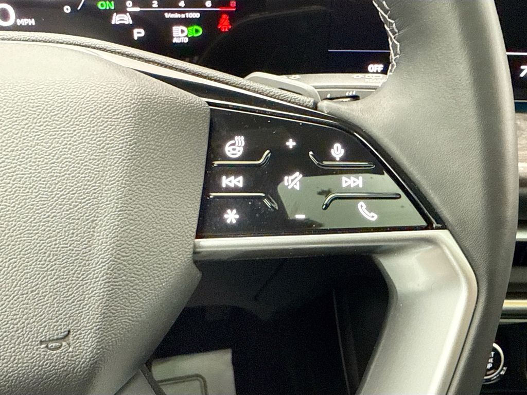 Thumbnail: 2025 Audi Q5 - 12