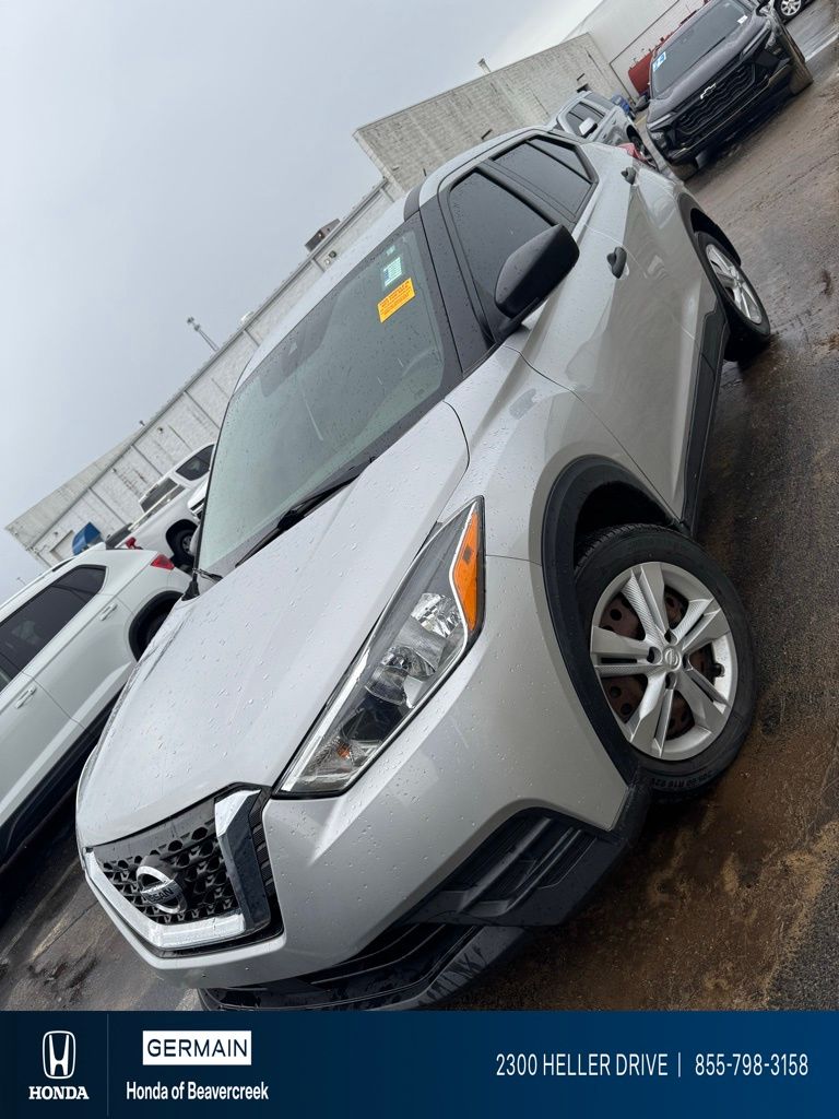 2020 Nissan Kicks S FWD