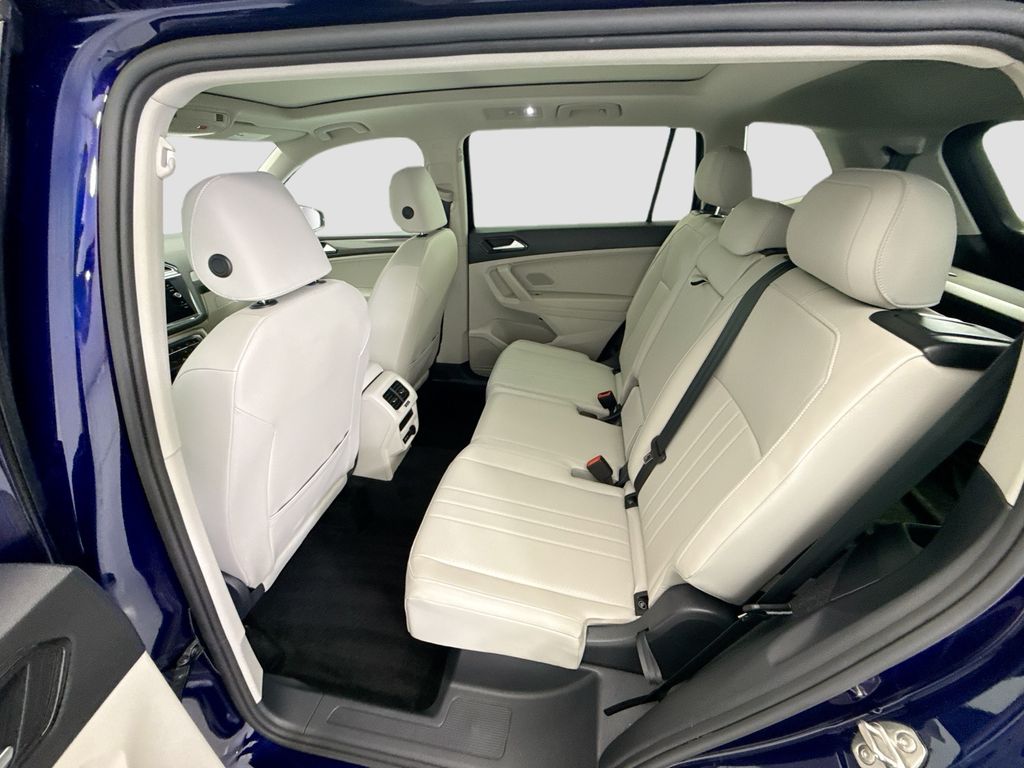 Thumbnail: 2023 Volkswagen Tiguan - 19