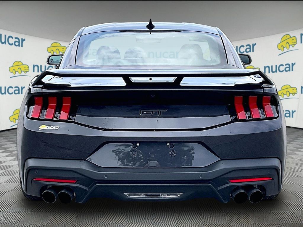 2024 Ford Mustang — photo 5