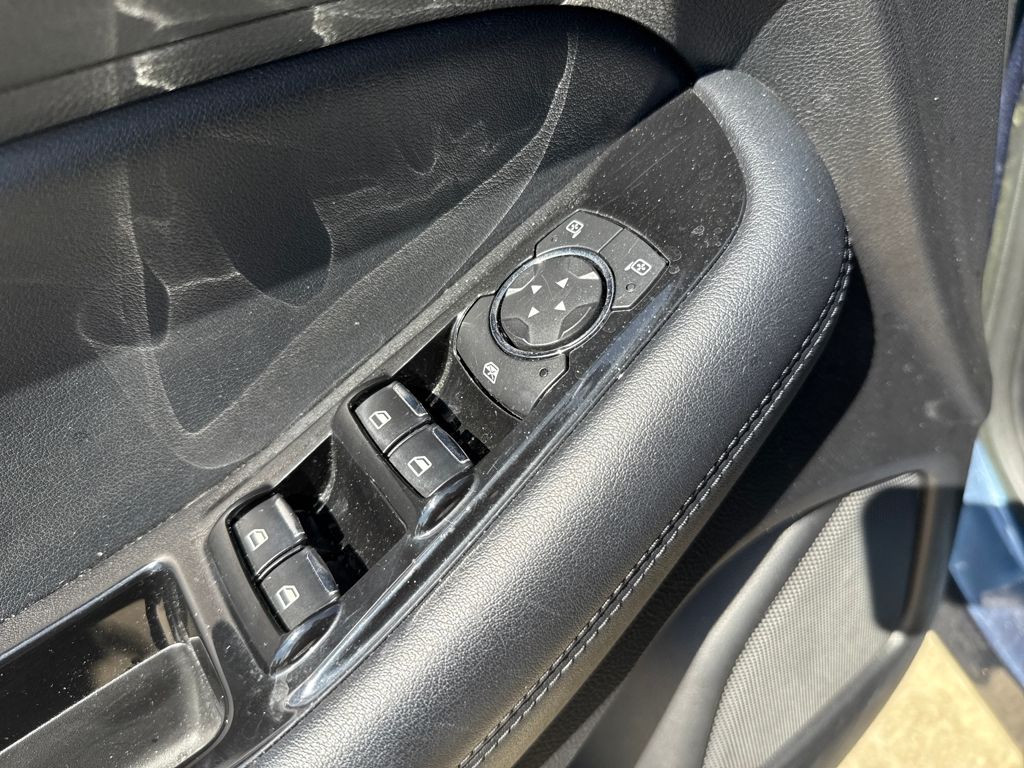 2018 Ford Edge SEL photo 13