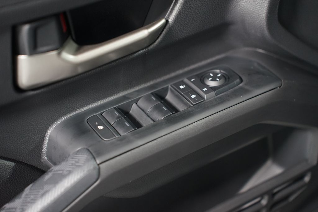 2025 Toyota Tacoma TRD Sport 32