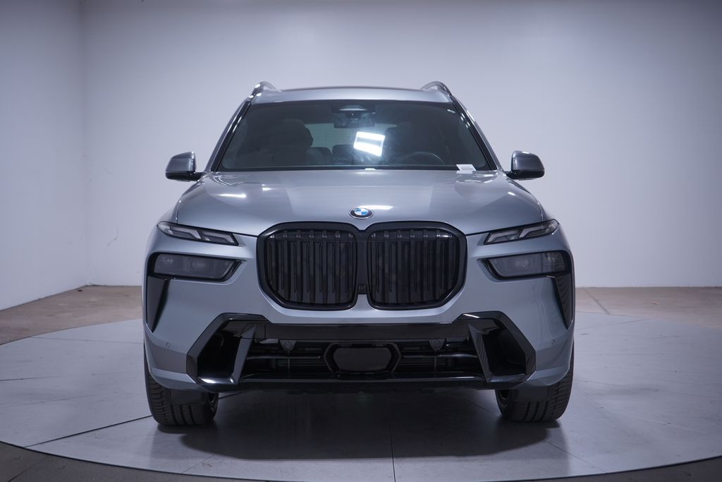 Thumbnail: 2025 BMW X7 - 4