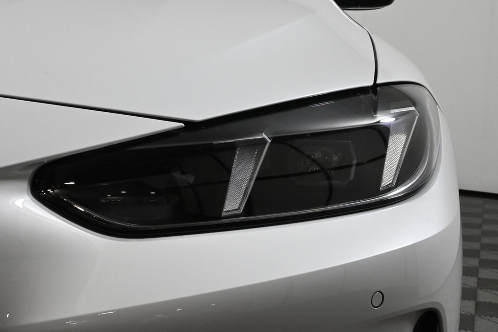 Thumbnail: 2026 BMW 4 Series - 19