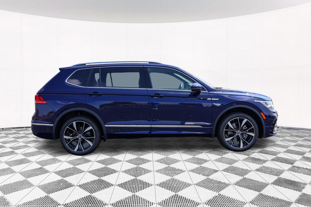 2024 Volkswagen Tiguan 2.0T SEL R-Line 8