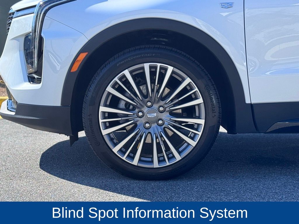 2024 Cadillac XT4 FWD Premium Luxury