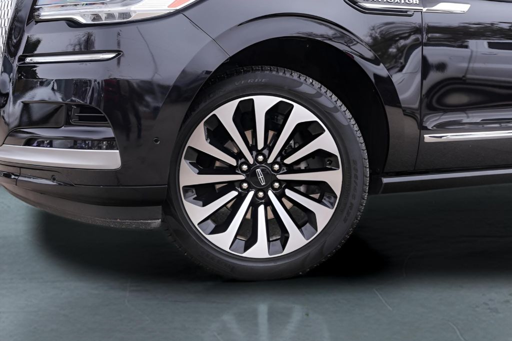 Used Car 2024 Lincoln Navigator L  L Reserve For Sale Under $70,000 In Austin, Texas